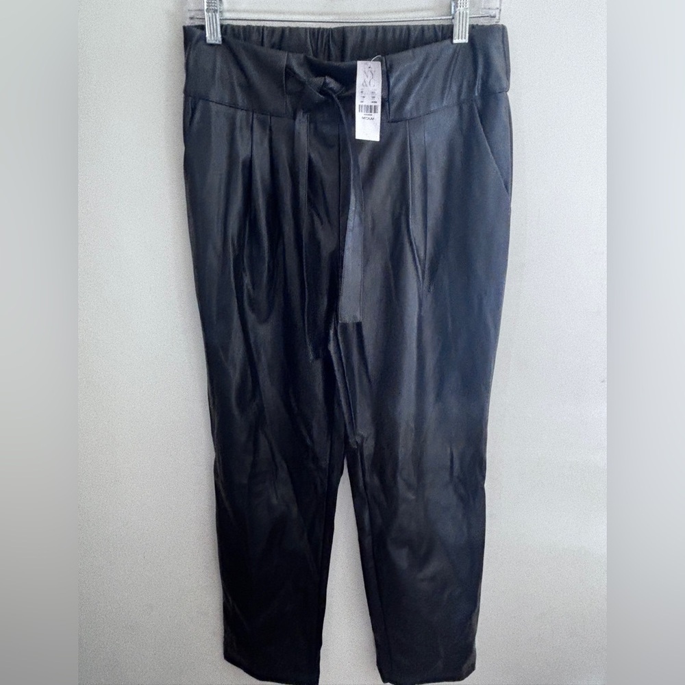NWT NY&C New York & Company Faux Leather Belted Paperbag Pants Black Sz: Medium
